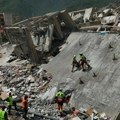 Stižu timovi za spasavanje u Venecuelu, smanjuje se nada da će se u ruševinama pronaći preživeli