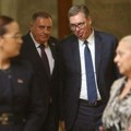 Da li Vučić istovremeno podržava i Dodika i Stanivukovića?