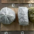 Policija zaustavila automobil kod Kruševca: Pronađeno 5,5 kilograma materije za koju se sumnja da je marihuana