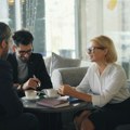 Pazite šta pričate na poslu: osam tema koje bi trebalo da izbegavate prema bontonu