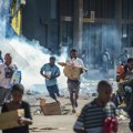 U još jednoj državi potpuni haos! Na ulicama neredi i pljačke, policija štrajkuje: Proglašeno vanredno stanje, ima mrtvih…