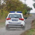 Horor u Senti! Policija zatekla stravičan prizor: Pored mrtvog muškarca bio obešen pas, ali i pismo