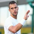 Laslo Đere objavio sliku iz bolnice i zabrinuo navijače: Ruka cela u zavojima, a srpski teniser je napisao samo dve reči…