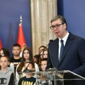 DPS: Ko je i po kom kriterijumu birao učenike i nastavnike koji su išli na prijem kod Vučića?