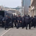 Policija obezbeđuje sednicu Skupštine Novog Sada – očekuje se protest opozicije