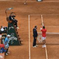 FOTO Novak udavio Mekdonalda u Mekenziju: Imao veće probleme sa organizatorima, prvi put se skandiralo krovu