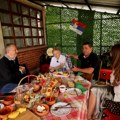 Puževi i ajvar: Vladimir Radić iz Velike Plane igrom slučaja ušao u mnogima bizaran biznis - Pomoć mu je pristigla čak iz…