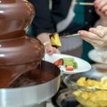 Omiljeni slatkiš će biti još skuplji? Proizvođači čokolade pod pritiskom - Velikan tone zbog slabe potražnje