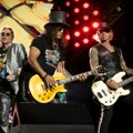 Prolaznici u šoku! Public Enemy neposredno pred spektakl Guns N’ Roses-a na Ušću podigli prašinu - Hip Hop legende osvojile…
