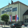 Tuga okovala bajinu baštu Grad prazan, građani žale za žrtvama monstruma koji je presudio sinčiću i ženi (foto)