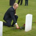 Putin nije došao samo zbog Trampa: Klečao na grobovima na Aljasci, niko nije znao da će ovo uraditi