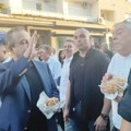 Dačić na Roštiljijadi pojeo pljeskavicu „s nogu“, da ga svi vide