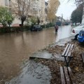Ситуација са поплавама у Лесковцу под контролом, вода се повлачи, али су екипе и данас на терену