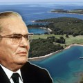 Zavirite u najizolovanije hrvatsko ostrvo: Zabranjeni raj bivše Juge, Srbi ga danas masovno zaobilaze - evo zašto ovo nije…