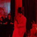Udala se voditeljka RTS-a! Mlada blista u venčanici, a mladoženja je on - poznati glumac ovekovečio trenutak
