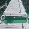 Vrištali dok su padali u smrt: Austrijski par propao kroz most dok se fotografisao i pao u provaliju (foto)