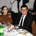 "Rastali smo se uz jednu kaficu, seli i odlučili da svako krene svojim putem" Voditelj se razveo od 25 godina mlađe: Ovako je…