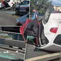 Sve stoji na prilazima Brankovom mostu: Taksi se prevrnuo na krov, evo kako je došlo do sudara!