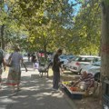 ИСТРАЖУЈЕМО: Да ли је роба код уличних продаваца јефтинија од оне на пијацама и маркетима