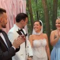 Oženio se poznati srpski influenser: Mlada blistala u čipkanoj venčanici, atmosfera je bila kao iz bajke!
