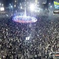 Pristalice "Studentske liste" slave pobedu na izborima: Zatvorena Slavija u Beogradu (foto)
