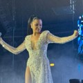 (Video) Aleksandra Prijović u haljini sa kristalima: Koncert u Zagrebu počeo, publika u transu: "Hvala vam za ljubav i…