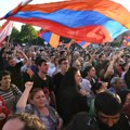 Десеци хиљада Арменаца на протесту против уступања дијела територије Азербејџану