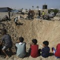 Fajnenšal tajms: Izraelska vojska pokušaće da u Gazi napravi „humanitarne enklave“ bez Hamasa