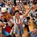 Čuveni Oktoberfest u Minhenu, otvara prvu baštu bez alkohola