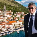 Piksi iskeširao 2 miliona evra za zemlju u Crnoj Gori: Oko njega javne ličnosti, a pogled puca na more