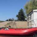 Rekao je da se davi, mislili su da je neslana šala: Muškarac nestao u Tisi, oglasili se očevici: "Više nije izronio"