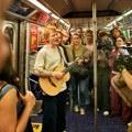 Ed Širan osvaja Netflix: Reditelj "Adolescencije" snimao poznatog muzičara u jednom kadru