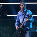 Gitara Noela Galagera iz Oasis-a, uništena u svađi, prodata za 330.000 evra