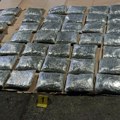 Pokušao da se KiM prošvercuje 22 kilograma marihane u Srbiju