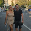 Luna Đogani pokazala magična prizor iz doma: Ćerkice Mia i Lana poziraju u identičnim šarenim haljinama: Roditelji ih…