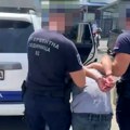 Filmsko hapšenje pucača sa Voždovca: Policija kod osumnjičenog pronašla i zarđali pištolj (foto/video)
