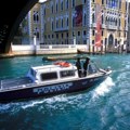 Stravična saobraćajna nesreća kod Venecije: Bmw sleteo u reku, 3 osobe poginule, među njima 2 muškarca s Kosmeta