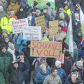 Potpuni kolaps u Nemačkoj: Mašinovođe stupile u trodnevni štrajk, poljoprivrednici nastavljaju blokade (video)