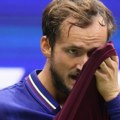 ''Tenis je sr*** sport!'' Medvedev u svom stilu nakon poraza od Alkaraza u finalu Indijan Velsa