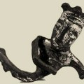 Poklon iz Sečnja: Bronzana figura Hrista raspetog na krstu u gotičkom stilu
