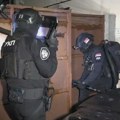 (VIDEO) Akcija hapšenja 18 osoba zbog falsifikovanja više od 300 dokumenata