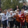 „Beli kros“ okupio više od 280 takmičara: Gradski park u Vršcu bez snega, ali prepun dečjih osmeha