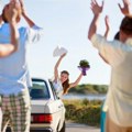 Mladenci smislili originalnu ideju za svadbu i gostima smanjili troškove, ali ljudi ih napali: "Biće kao klošari"