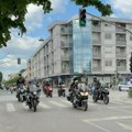 Mitrovica otvorila moto sezonu! Hiljade bajkera preplavile grad, defile za pamćenje, pun Hipodrom do kasno u noć! (foto)