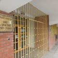 Nasilje u belom mantilu