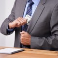 Uhapšen Novosađanin zbog sumnje da je budžete grada i pokrajine oštetio za tri miliona dinara