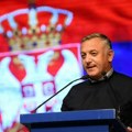 Kovačević: Obraćanje Vučića deljenje tuđeg novca, pojačati proteste
