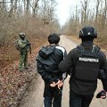 Pohapšena banda švercera migranata: Velika akcija srpske policije: Avganistanci iza rešetaka, nađeno im i oružje (foto)