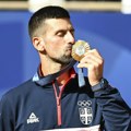 Novak održao moćan govor: Evo šta je Đoković poručio srpskim sportistima u olimpijskom selu nakon osvajanja zlata…