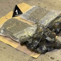 Zaplenjena marihuana prilikom kontrole automobila na putu Inđija - Novi Karlovci